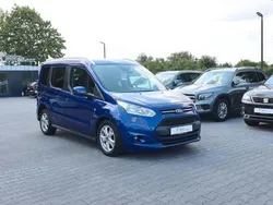 Blau Gebraucht 2016 Ford Tourneo Connect Titanium Van / Kleinbus | 16.900 € (Fairer Preis)