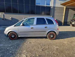 Grau Gebraucht 2004 Opel Meriva Essentia Van / Kleinbus | 2.000 € (Etwas zu teuer)