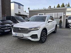 Pure white Gebraucht 2021 VW Touareg Atmosphere SUV | 39.980 € (Superpreis)