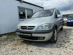 Grau Gebraucht 2002 Opel Zafira Van / Kleinbus | 1.490 € (Teuer)