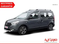 Grau Gebraucht 2018 Dacia Dokker Celebration Van | 17.950 € (Teuer)