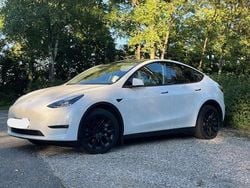 Weiß Gebraucht 2022 Tesla Model Y SUV | 37.250 € (Fairer Preis)