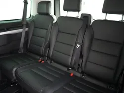 Weiss Gebraucht 2023 Opel Zafira Life Van | 34.424 € (Guter Preis)