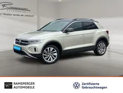 Silber (ivory silver metallic/schwarz) Gebraucht 2024 VW T-Roc Move SUV | 27.990 € (Guter Preis)