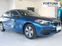 Blau Gebraucht 2022 BMW 118 Advantage Kleinwagen | 21.980 € (Fairer Preis)