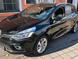 Schwarz Gebraucht 2016 Renault Clio GrandTour LIMITED Kombi | 7.990 € (Etwas zu teuer)