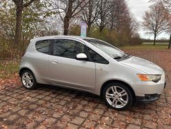 Grau Gebraucht 2009 Mitsubishi Colt Invite Limousine | 3.500 € (Fairer Preis)