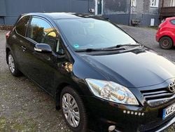 Schwarz Gebraucht 2011 Toyota Auris Limousine | 3.700 € (Guter Preis)