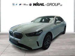 Weiß Neu 2025 BMW 530e Sport Line Limousine | 69.290 € (Teuer)