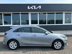 Grau Neu 2025 Kia Ceed Limousine | 24.690 € (Fairer Preis)