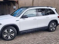 Weiß Gebraucht 2022 Mercedes EQB300 Electric Art SUV | 31.500 € (Guter Preis)