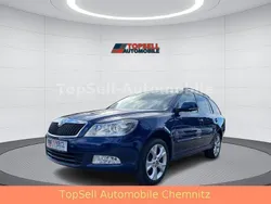 Blau Gebraucht 2011 Skoda Octavia Kombi | 5.690 € (Superpreis)
