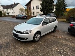 Silber Gebraucht 2012 VW Golf VII Comfortline Kombi | 3.500 € (Superpreis)