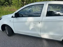 Weiß Gebraucht 2024 Mitsubishi Space Star Select Kleinwagen | 13.500 € (Etwas zu teuer)