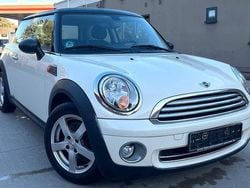 Weiß Gebraucht 2010 Mini ONE Kleinwagen | 6.780 € (Fairer Preis)