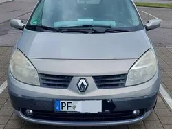Grau Gebraucht 2005 Renault Scénic II Avantage Van / Kleinbus | 700 € (Superpreis)