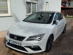Weiß Gebraucht 2019 Seat Leon FR Limousine | 19.200 € (Fairer Preis)