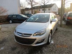 Silber Gebraucht 2013 Opel Astra Edition Kombi | 2.950 € (Superpreis)