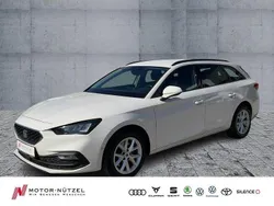 Weiß Gebraucht 2022 Seat Leon ST Style Kombi | 18.460 € (Guter Preis)