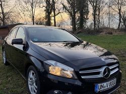 Schwarz Gebraucht 2015 Mercedes A180 Limousine | 11.900 € (Fairer Preis)