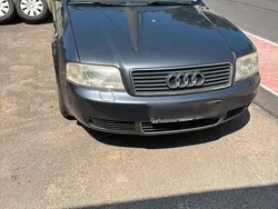Silber Gebraucht 2003 Audi A6 Kombi | 2.500 €