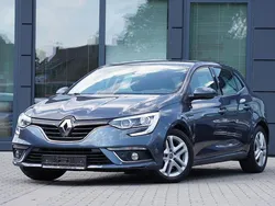 Grau Gebraucht 2016 Renault Mégane IV Experience Limousine | 10.980 € (Etwas zu teuer)