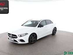 Weiss Gebraucht 2021 Mercedes A180 AMG Limousine | 25.880 € (Guter Preis)