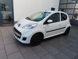 Weiß Gebraucht 2011 Peugeot 107 Filou Kleinwagen | 1.590 € (Guter Preis)