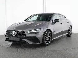 Lack mountaingrau Gebraucht 2024 Mercedes CLA200 AMG Coupé | 35.790 € (Fairer Preis)