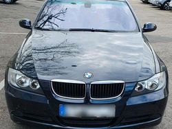 Blau Gebraucht 2006 BMW 318 Limousine | 4.600 € (Fairer Preis)