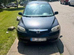 Schwarz Gebraucht 2005 Mazda 2 Kleinwagen | 1.000 € (Fairer Preis)