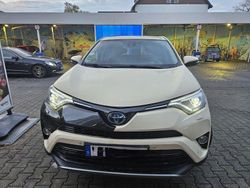 Schwarz Gebraucht 2018 Toyota RAV4 Team SUV | 17.000 € (Teuer)