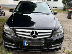 Schwarz Gebraucht 2013 Mercedes C180 Avantgarde Edition Limousine | 9.500 € (Fairer Preis)