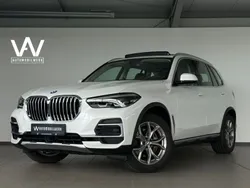 Weiß mineralweiss metallic Gebraucht 2022 BMW X5 xLine SUV | 63.890 € (Superpreis)