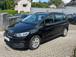 Schwarz Gebraucht 2021 VW Touran Comfortline Van / Kleinbus | 15.799 € (Superpreis)