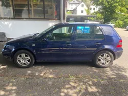 Blau Gebraucht 2001 VW Golf IV Edition Limousine | 1.750 € (Fairer Preis)