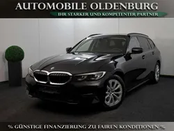 Schwarz Gebraucht 2021 BMW 320 Sport Line Kombi | 25.890 € (Fairer Preis)