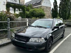 Schwarz Gebraucht 2003 Volvo V40 Kombi | 1.700 € (Fairer Preis)