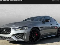 Grau Neu 2025 Jaguar XE R-Dynamic Limousine | 49.900 €