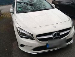 Weiß Gebraucht 2017 Mercedes CLA180 Limousine | 16.000 € (Guter Preis)