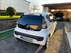 Weiß Gebraucht 2013 Citroën C1 Kleinwagen | 3.200 € (Fairer Preis)