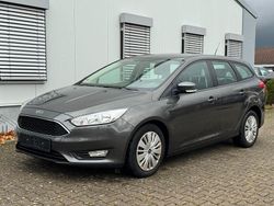 Grau Gebraucht 2018 Ford Focus Business Edition Limousine | 8.490 € (Guter Preis)