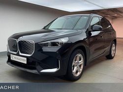 Schwarz Neu 2025 BMW iX1 Performance SUV | 50.490 € (Guter Preis)