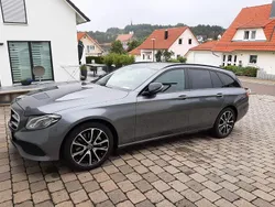 Grau Gebraucht 2019 Mercedes E220 Kombi | 28.800 € (Guter Preis)