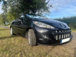 Schwarz Gebraucht 2011 Peugeot 207 CC Cabrio | 7.999 € (Teuer)