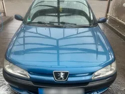 Blau Gebraucht 1998 Peugeot 306 Kleinwagen | 2.100 €