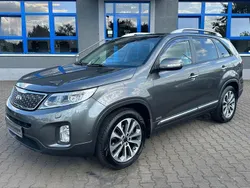 Grau Gebraucht 2014 Kia Sorento Platinum Edition SUV | 14.750 € (Fairer Preis)