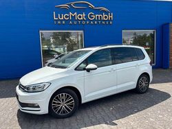 Weiß Gebraucht 2024 VW Touran Comfortline Van / Kleinbus | 32.580 € (Fairer Preis)