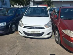 Weiß Gebraucht 2011 Hyundai i10 Classic Kleinwagen | 690 € (Superpreis)