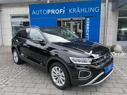 Schwarz Gebraucht 2025 VW T-Roc Life SUV | 28.970 € (Superpreis)